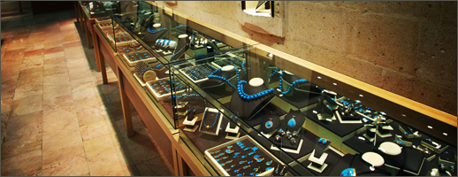 jewelry store display case with security system